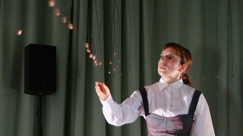 85 Balas secondary image